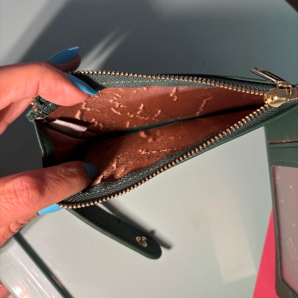 Slim wallet / forest green “Perfect for you” EUC - Picture 3 of 3